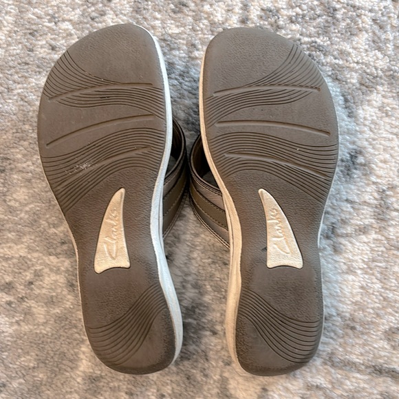 Clark’s Cloudstepper Sandals Sz 9 Pewter Gray - Picture 4 of 5